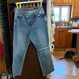 Judy Blue Light Blue High-Rise Denim Jeans in size 14